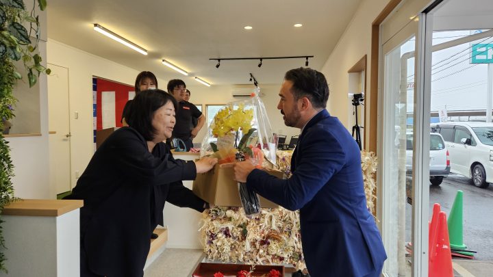 美濃加茂支店　移転開所式